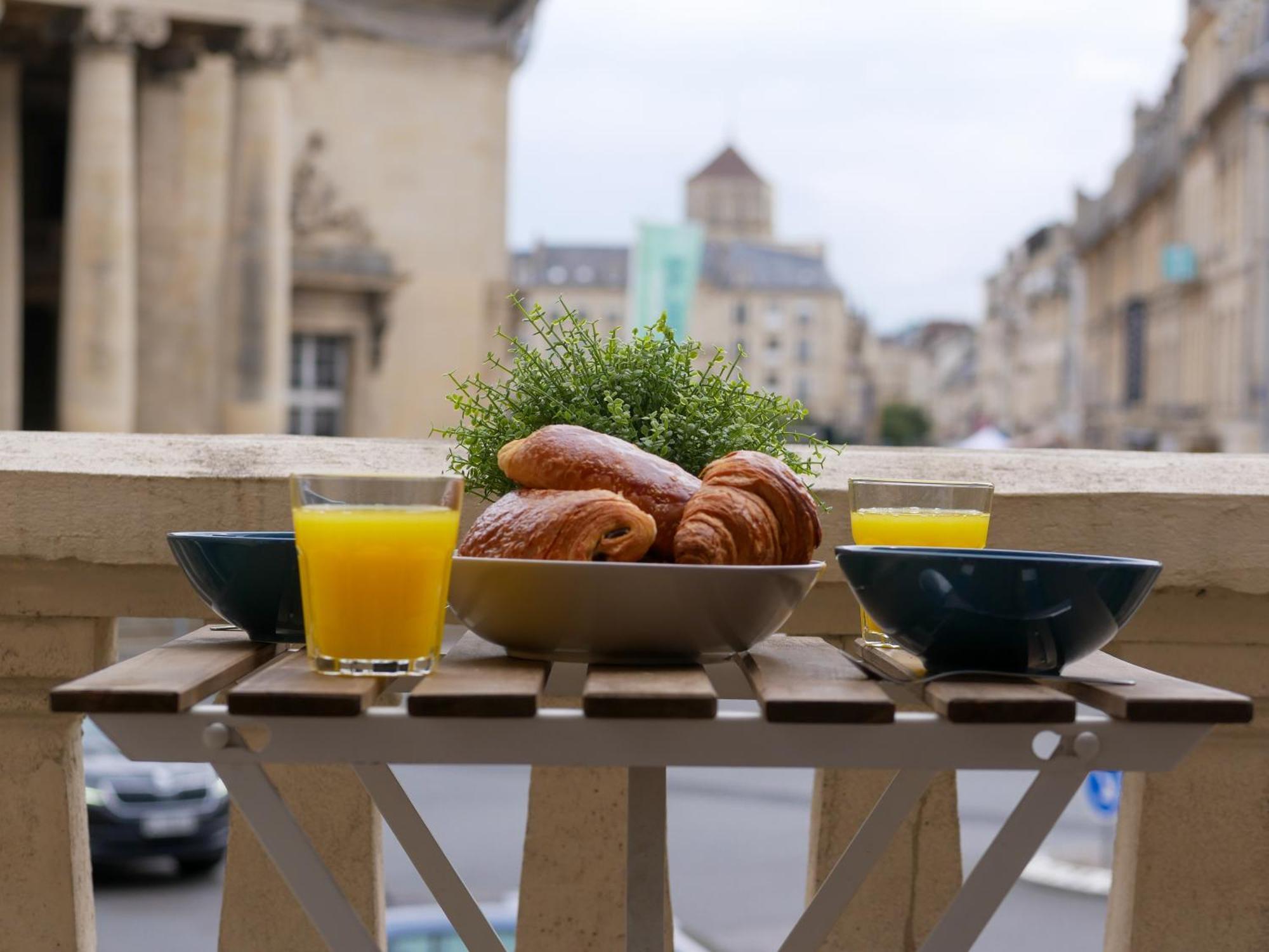 Studio Renove Avec Terrasse Et Vue Unique ! Caen Zewnętrze zdjęcie
